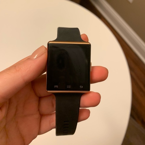 Itouch Wearables Charger 2025